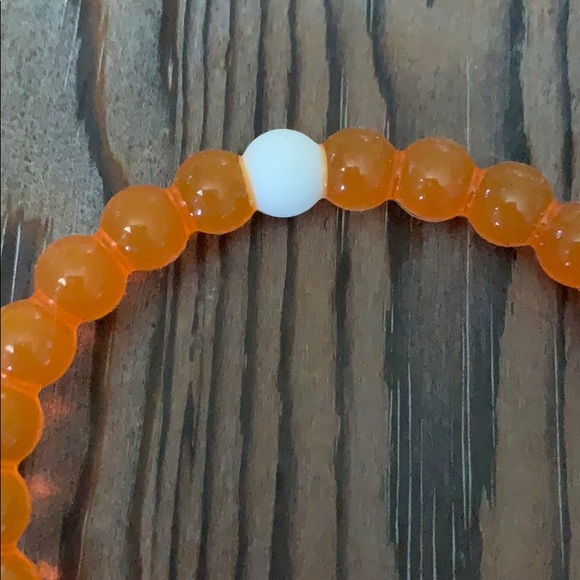 lokai Find Your Balance Bracelet - Picture 5 of 8